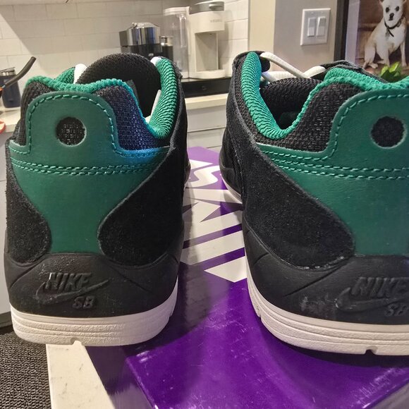 Nike SB Men's Vertebrae Black/ Green Skate Skateboard Shoes Size 10 NEW FD4691 - Picture 5 of 13